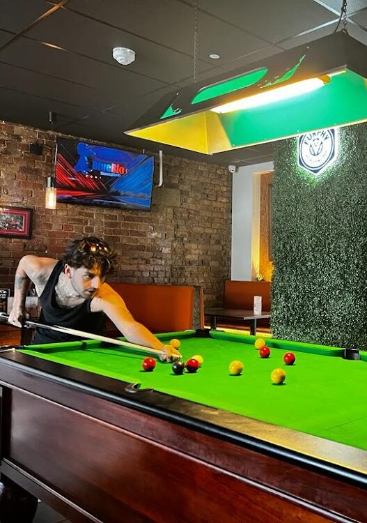 pooltable